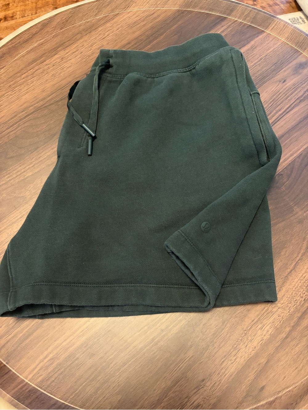 lululemon athletica “Steady State” Legacy Green Drawstring Shorts